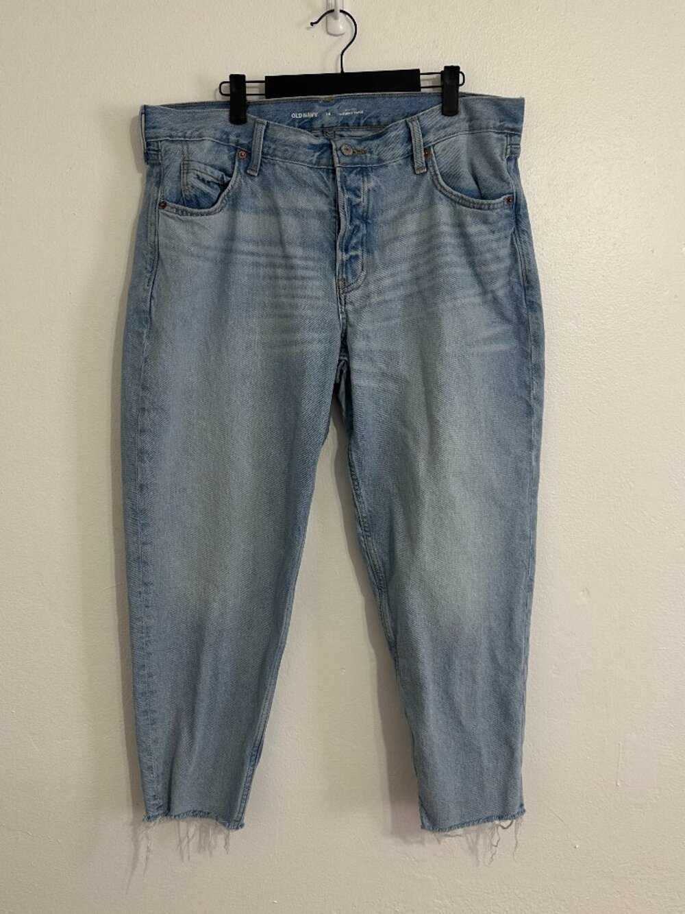 Old Navy Slouchy Straight Light Wash Jeans Size 14 Raw Hem